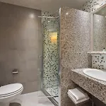 伊登酒店 4*