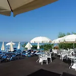 伊登酒店 4* 西尔米奥奈