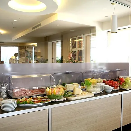 Hotel Eden 4*