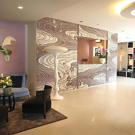 Eden Hotel 4*