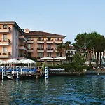 Eden 4*