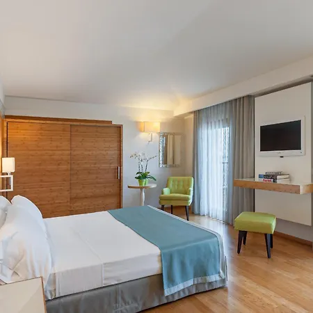 Hotel Eden 4*